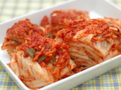 過量食用亞硝酸鹽會出現(xiàn)哪些癥狀？